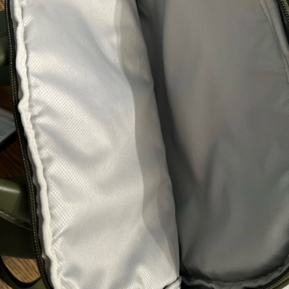 TUMI Dark Green Halsey Voyageur Backpack NWT - Picture 8 of 8